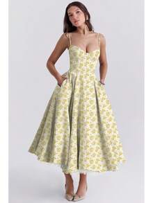 Vestido midi de satén con escote de corazón, vestido de graduación con tirantes finos y vuelo con bolsillos para bodas y eventos formales - Fondo blanco con pequeñas flores amarillas - Ver 5