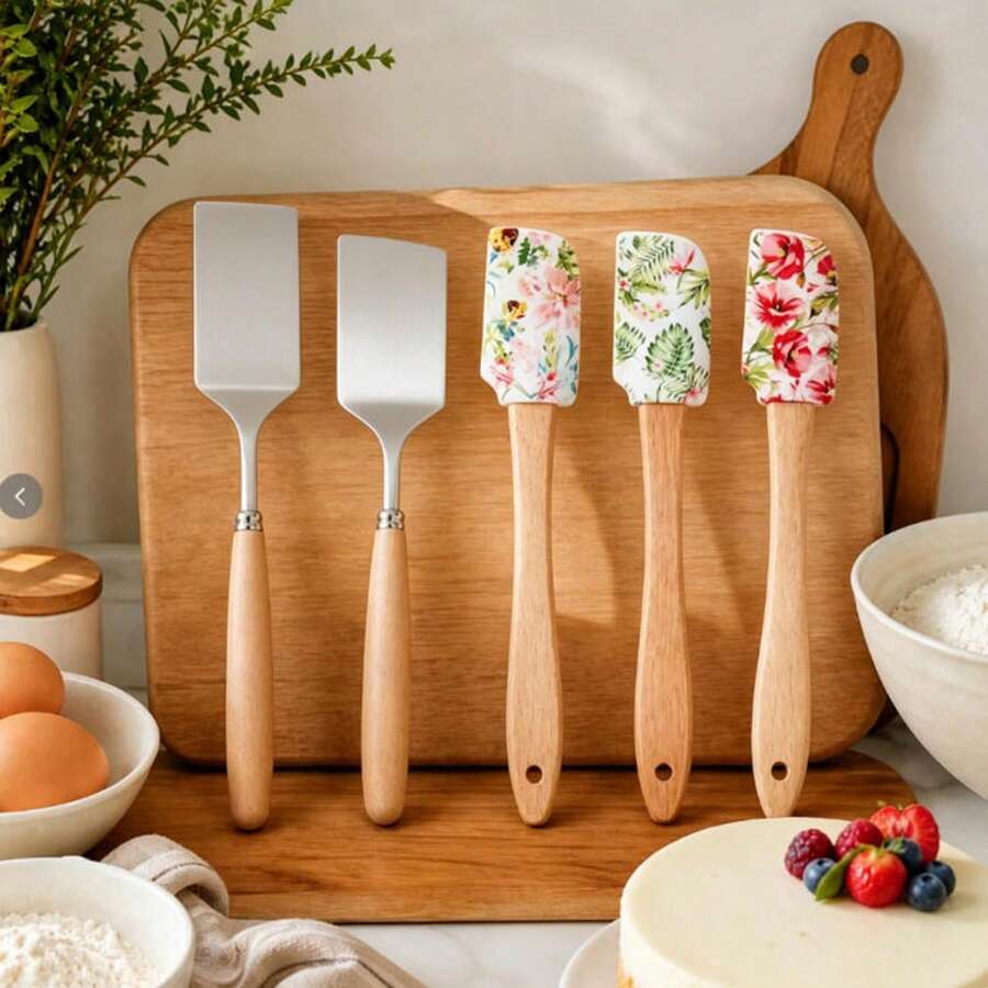 4 piezas/1 pieza Raspador de silicona con mango de madera, estilo de estampado floral, raspador de silicona flexible y antiadherente, usado para cocinar, hornear en la cocina y repostería, raspador de crema y mantequilla, accesorios de cocina de moda, imprescindible para las vacaciones - Multicolor - Ver 1