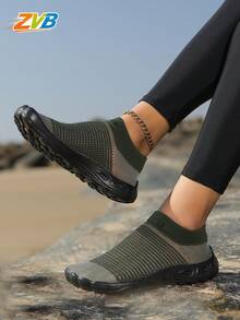 ZVB Pantofi de plajă pentru femei, pantofi de apă, pantofi de antrenament desculți, design ușor antiderapant, potriviți pentru antrenament de fitness, surfing pe plajă, înot, piscină, drumeții în aer liber - Verde Armată - Vizualizare 3