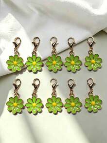 10pcs/Set Mini Daisy Flower With Lobster Clasp Keychain, Y2K Floral Bag Accessories Set, Car Decor, Backpack Pendant, Suitable For School, Cute Goth Style - Green Eight-petaled - View 6