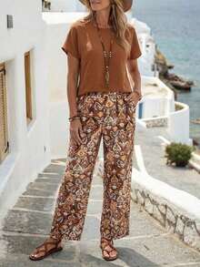 Set de 2 piezas con top de manga corta y pantalón de pierna ancha con estampado geométrico para mujer - Marrón Mocha - Ver 1