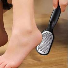 1 dụng cụ chà chân hai mặt bằng thép không gỉ, giải quyết các vấn đề về gót chân nứt nẻ, da thô ráp, và hiệu quả kém của các loại dũa chân thông thường. Bề mặt mài bằng thép không gỉ mịn nhẹ nhàng loại bỏ các vết chai dày mà không làm tổn thương da. Dễ dàng khôi phục làn da chân mịn màng, tạm biệt đôi chân thô ráp, nứt nẻ. - Nhiều màu - Xem 4