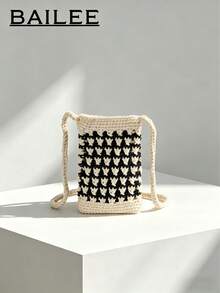 BAILEE A Casual And Vacation-Style Crochet Patchwork Shoulder Bag. The Unique Patchwork Design Can Accommodate Items Like Phones And Lipsticks. This Portable, Cute And Fashionable Quilted Bag Is Perfect For Beach Trips, Daily Outings, Seaside Vacations, Travel Adventures, And Matching With Various Outfits. It Makes An Ideal Gift For Family, Friends And Loved Ones. - Multicolor - View 3
