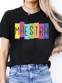 Camiseta y playera de mujer de algodón regular, con estampado "MAESTRA" sobre franjas de colores con estampado animal print, cuello redondo casual, ideal para maestras, uso diario, clases y regalos para docentes, alegre y llamativa - Negro - Ver 7