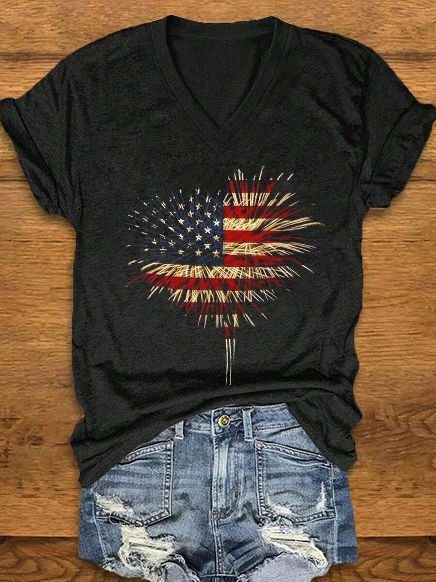 Plus Size Soft Stretchy Patriotic American Flag Fireworks Display V-Neck T-Shirt - Machine Washable Casual Style All Seasons Women Size L-3XL 4XL 5XL - 紅色 - 查看 1