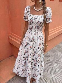 Vestido maxi con cuello cuadrado, manga corta fruncida y volante en el bajo, con pequeños estampados florales, adecuado para uso casual diario, trabajo, viajes, playa, estilo bohemio, occidental, festivales de música, estilo campestre - Multicolor - Ver 1