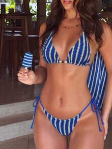 Conjunto de bikini de mujer con escote en V sexy a rayas, diseño con lazo de perlas, Bottom con lazos laterales, adecuado para vacaciones en la playa en verano - Multicolor - Ver 1