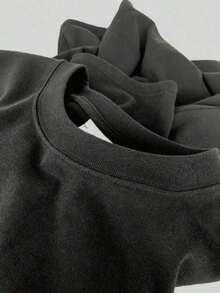 Inspired By The Urban Energy And Free Spirit Of California And Los Angeles, Conveying A Sense Of Adventure And Connection To Modern Street Culture, This Men's Plus-Size T-Shirt Is Made Of 100% High-Quality, Comfortable Cotton By QJUT. - 黑色 - 查看 4