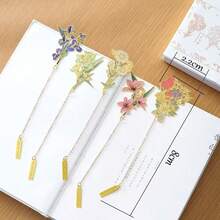 Retro Metal Bookmark With Quiet Floral Language, Simple Yet Stylish Artistic Style, Book Clip For Couples, Teacher Gift, Perfect Vintage Accessory For Book Lovers, Elegant Page Holder For Students And Readers, Decorative Metal Clip With Beautiful Botanical Design, Unique Gift For Literature Enthusiasts And Professionals, Charming Bookmark For Reading Lovers Who Appreciate Classic Vintage Aesthetic - Multicolor - View 2