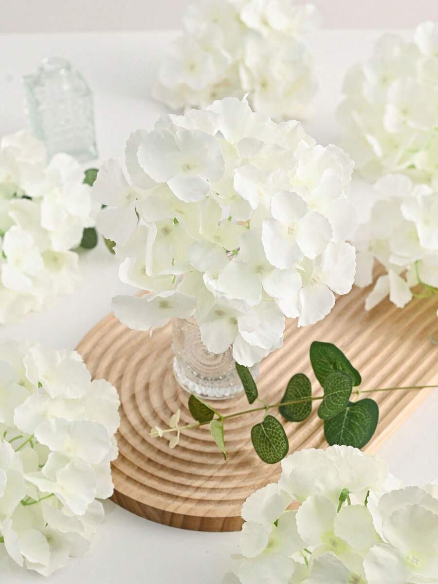 5PCS Artificial Simulation Hydrangea Bouquet, Simulation Bouquet, Suitable For Home, Dining Room, Living Room, Outdoor Garden Decoration, Used For Wedding, Family Garden, And Party Decoration, Artificial Flowers, Wedding Flowers, Bridal Bouquet, Wedding Decoration, Mother's Day Bouquet, Spring Decoration - Milky White - View 1