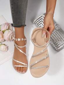 Giày sandal đế bằng hở mũi, quai ngang đính đá lấp lánh, thun co giãn, kiểu dáng mới mùa hè dành cho nữ, phong cách châu Âu và Mỹ. - Màu be - Xem 2