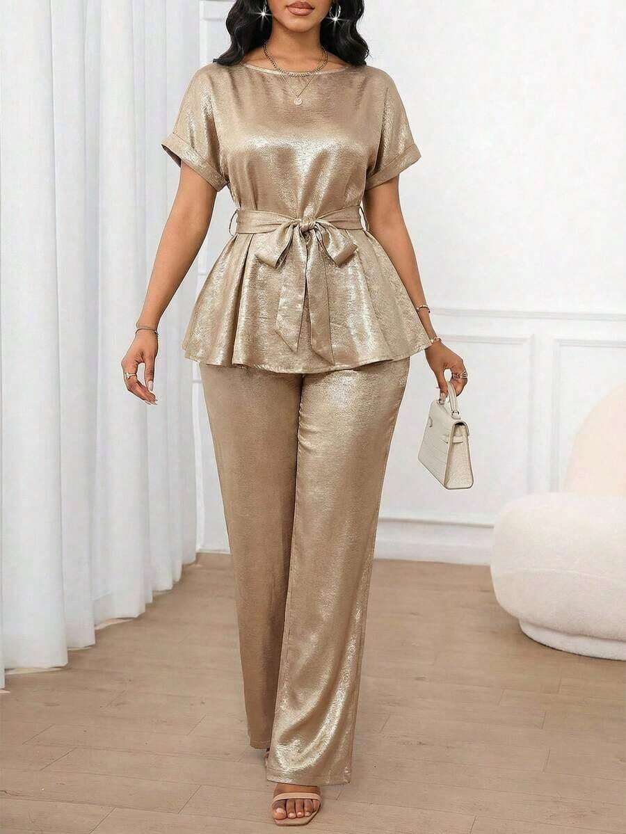 Lady Conjunto de dos piezas de mujer con top de manga corta y pantalones rectos sueltos, de unicolor, tela jacquard casual y elegante, cintura suelta y bajo en A. Apto para usar en primavera, verano y otoño. Atuendos de oficina, de vuelta al colegio, de iglesia, de salida y modestos para el aeropuerto. - Dorado - Ver 1