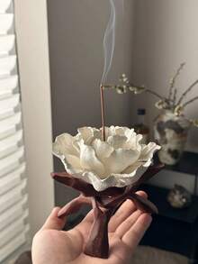 Ceramic Incense Holder Chinese Intangible Cultural Heritage Handmade Flower Incense Holder Ceramic Stick Incense Tray Pale Moon White Huarong Peony Aromatherapy High-End Ornament Housewarming Gift Home Decor Home Decoration Decorative Ornament Accent Decor Living Room Decor Minimalist Boho Wabi Sabi Elegant Luxury Gift For Her Gift For Mom Housewarming Gift Unique Gift - Multicolor - View 3