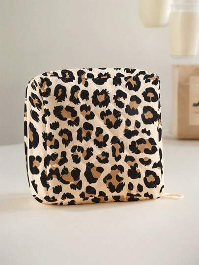 This Diamond-Patterned Menstrual Bag Is A Multi-Functional Portable Storage Bag With A Unique Leopard Pattern Patterns Print Design. It Features A Zipper And Can Be Used As A Makeup And Lipstick Organizer. The Large Capacity Can Hold Sanitary Napkins, Tampons, Stationery, Coins, Pencils, Cash, And Cosmetics. It's An Essential Item For Girl And Students For Daily Outings, Home Organization, And The Start Of The School Year – A Perfect Companion For Any Occasion.