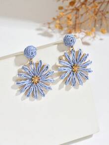 1 Đôi bông tai hình hoa cúc đan thủ công bằng sợi raffia, phong cách Bohemian cá tính, phù hợp cho nữ giới đeo hàng ngày, đi biển và dự tiệc. - Màu xanh lam - Xem 4