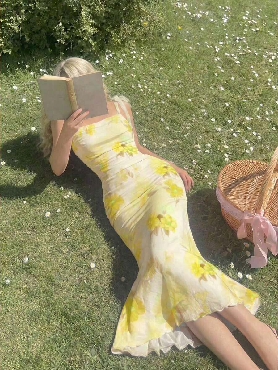 Vestido con estampado floral colorido y romántico en rosa, con pliegues - Perfecto para vacaciones, citas, picnics, fiestas, bailes de graduación, festivales y cumpleaños; Romántico y lindo - amarillo ganso - Ver 1