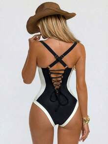 Shapewave Traje de baño de una pieza con control de abdomen, con abertura lateral, push-up y efecto estilizante, en marrón y beige para mujer - Blanco y Negro - Ver 9