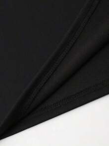 Men's Crew Neck T-Shirt With Simple Print - Black - View 3