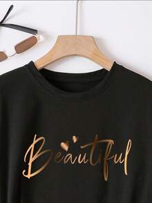 Camiseta de manga corta para mujer, estilo casual, holgada, versátil, con cuello redondo y estampado de letras en forma de corazón, para primavera/verano. - Negro - Ver 3