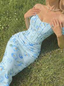 Vestido ajustado con hombros descubiertos y estampado floral rosa para mujer - Celeste - Ver 3