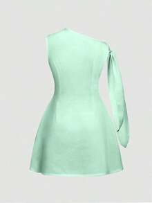 Vestido corto minimalista de mujer de unicolor elegante con hombros con lazo y sin mangas, de verano en colores claros - verde menta - Ver 3