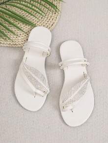 2026 Summer New Rhinestone Tassel Flat Sandals, White Toe-Ring Strap Sandals, Versatile Beach & Date Wear - White - View 8