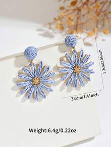 1 Đôi bông tai hình hoa cúc đan thủ công bằng sợi raffia, phong cách Bohemian cá tính, phù hợp cho nữ giới đeo hàng ngày, đi biển và dự tiệc. - Màu xanh lam - Xem 3
