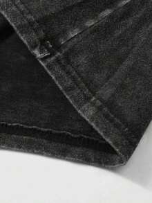 Estilo casual lavado para hombres, diseño de patrón de dibujos animados creativos, cómoda manga corta adecuada para uso al aire interior en verano - Negro - Ver 5