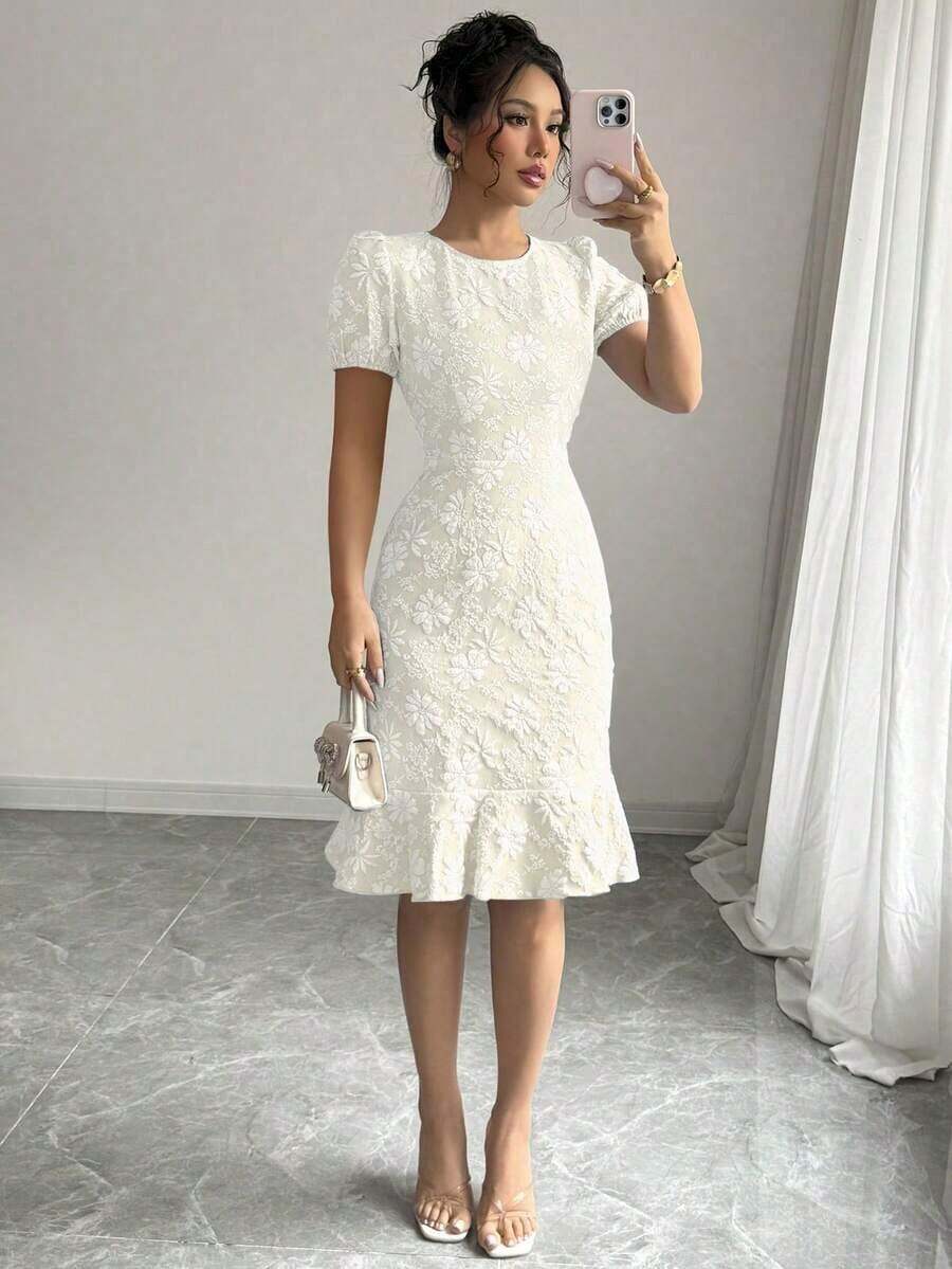 Vestido elegante de mujer de tela jacquard con cuello redondo, mangas abullonadas y volante en el bajo, de silueta ceñida y longitud media.Adecuado para diversos ocasiones como uso diario, cócteles y estilo callejero.Verano - Albaricoque - Ver 1