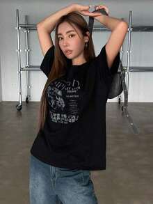 Camiseta oversize con estampado de eslogan: "ABRÁCAME EL FUTURO SIMPLICIDAD DEJA QUE EL AMOR BRILLE ALIENTA MI VIDA ESTÁ LLENA DE FELICIDAD APROVECHA EL DÍA"Pure-Cotton - Negro - Ver 6