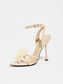 Jin Bei Qi Giày sandal cao gót nữ, chất liệu da sơn mài, quai ngang mắt cá chân họa tiết hoa 3D, gót nhọn một quai có khóa cài, thích hợp cho các bữa tiệc, hoạt động ngoài trời, thời trang, thanh lịch, tiệc sang trọng, khu nghỉ dưỡng, gót bất đối xứng bằng da PU gợi cảm, chất liệu cao cấp, quai ngang mắt cá chân quyến rũ, sandal nữ màu be thanh lịch. - Màu be - Xem 7