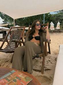 Conjunto de cubrecuerpo y pantalones de estilo bohemio 2026 para mujer, cubrecuerpo de punto con botones al frente, manga corta y diseño calado en contraste de blanco y negro, informal y elegante para uso diario, ir al trabajo, playa, vacaciones de verano y citas - Verde fresco - Ver 4
