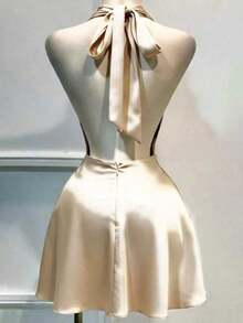 1 pieza Vestido corto de satén de unicolor y espalda descubierta, vestido de playa, vestido mini elegante para mujer, vestido casual elegante, vestido fluido, vestido corto de verano - Champán - Ver 2