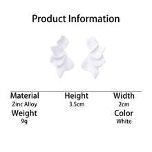 1 Pair Elegant White Textured Floral Half-Ear Design Earrings, Suitable For Women's Travel, Dating, Daily Wear - White - View 6