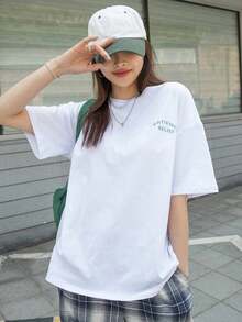 Camiseta oversize con gráfico de montaña y lema: "PACIENCIA. UN BUEN MOMENTO. CREENCIA. BELLEZA. A VECES TE TRAEMOS UN VERANO FRESCO. ESTE ES NUESTRO MOMENTO" [Nacional Envio] playeras de mujer algodon - Estilo - Ver 2