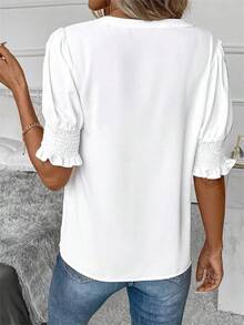Blusa informal de verano para mujer, camisa de manga corta abullonada, cuello en V, Color sólido - Blanco - Ver 2