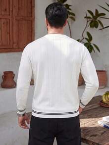 Sweater Rajut Bergaris Kasual Pria ALTZTAR, Leher Bulat, Blok Warna, Fesyen Minimalis Cocok untuk Pemakaian Sehari-hari - Putih - View 2