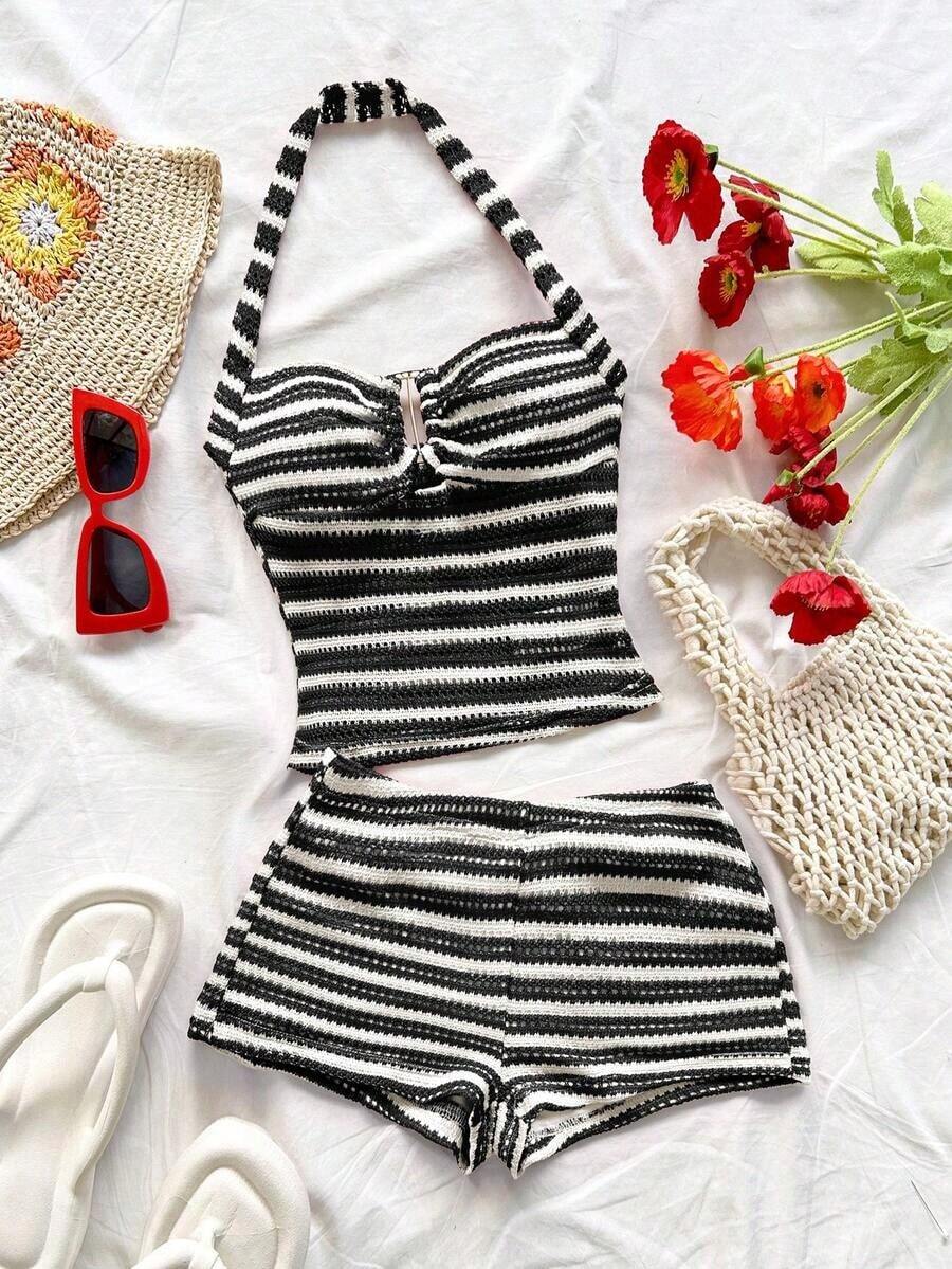 Conjunto Casual de 2 Piezas para Mujer: Top Halter a Rayas y Shorts para Vacaciones - Blanco y negro 2 - Ver 1