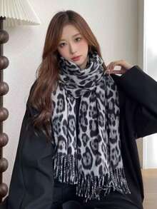 Thick Cashmere Scarf With Leopard Print And Fringe, Perfect For Autumn And Winter 220G - 淺灰色 - 查看 1