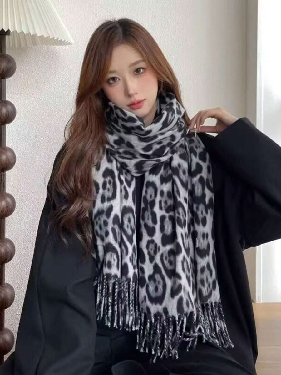 Thick Cashmere Scarf With Leopard Print And Fringe, Perfect For Autumn And Winter 220G - 淺灰色 - 查看 1