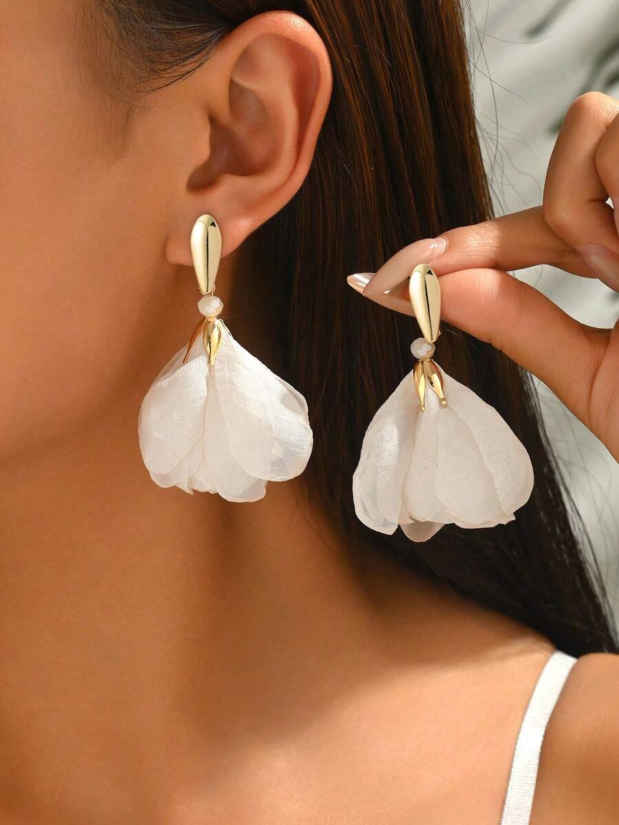 1 Pair Women's Sweet Elegant Fabric Flower Long Earrings, Suitable For Daily Wear (Bead Color Random) - Off-white - E1336 - View 1