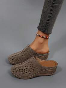 Hollow-Out Wedge Sandals, Comfortable For Wearing To Work And Shopping For Long Periods - Dark Khaki - View 5