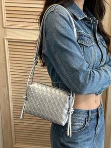 女款時尚極簡主義單肩包、手機包、貴金屬鏈條手提包，適合約會、晚餐、年輕女孩、情侶約會、商務晚餐及其他場合 - 銀色 - 查看 4