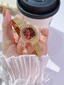 New Fashionable Gold Bangle Watch For Women, Vintage Luxury Minimalist Elegant Lightweight Versatile Quartz Watch, Great Gift For Ladies - Gold - View 21