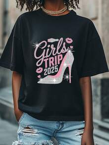 Camiseta Gráfica TRIP 2025 para Mujer - Diseño de Tacones Altos con Dedos Brillantes, Labios y Corazones, Negra con Detalles Rosados, Cuello Redondo Manga Corta Casual, Camiseta Lavable a Máquina para Todas las Estaciones y Salidas Sociales, Moda Divertida, Ajuste Cómodo - Negro - Ver 1