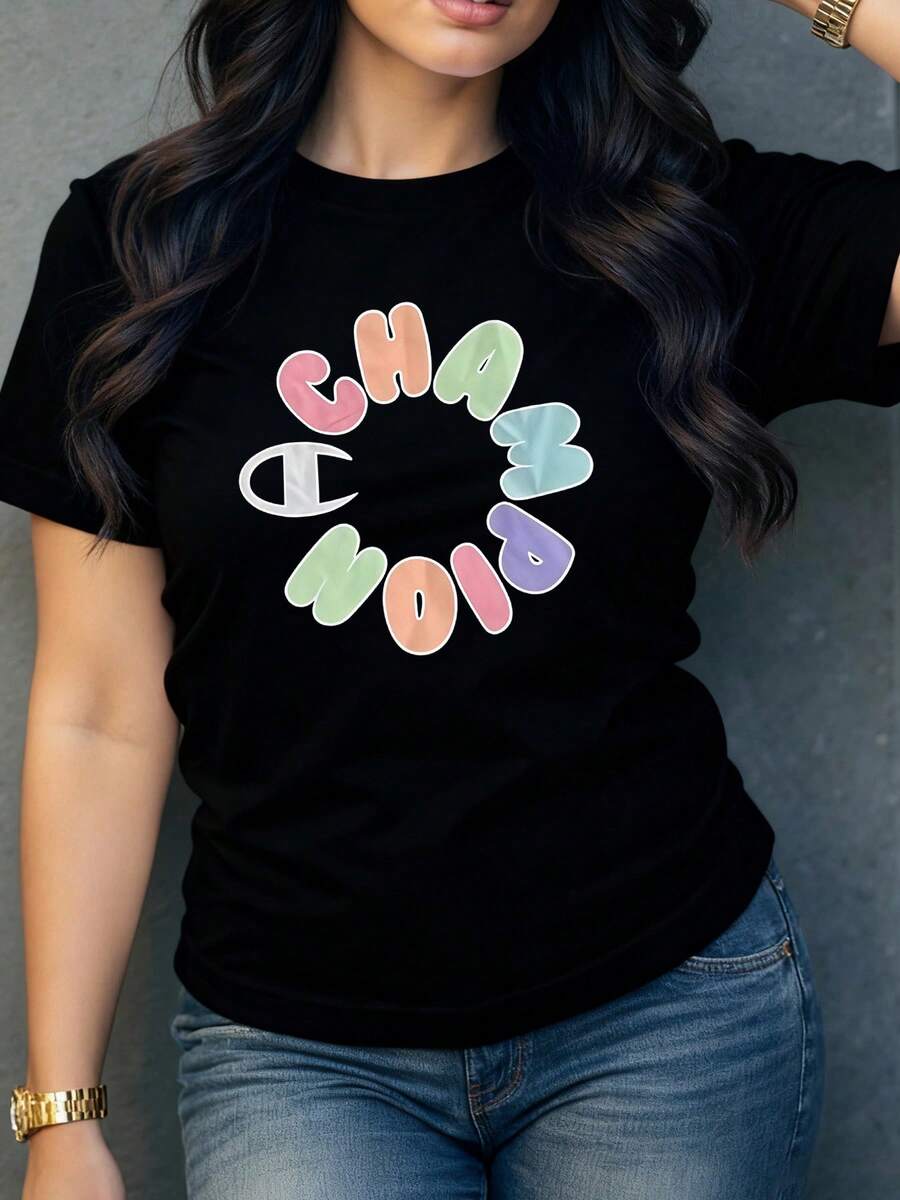 Letras coloridas que forman un círculo con mensaje positivo Change Now que inspira transformación y energía optimista camiseta para mujer casual y cómoda para uso diario - Negro - Ver 1