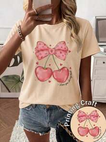 Camiseta casual de de cuello redondo, manga corta, longitud regular, con estampado de cerezas y lazos, de tela de poliéster ligeramente elástica. - Estilo IV - Ver 3
