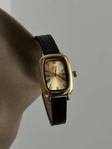 1pc Women's Oval Roman Numeral Casual Elegant Quartz Wrist Watch, Suitable For Daily Wear - Black - View 2