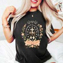 1 Catholic Marian T-Shirt, Catholic Gift, Catholic Marian Religious T-Shirt, Christian Faith Clothing, Floral Religious T-Shirts For Women, T-Shirt With Cross, Cute Summer T-Shirts For Women, Printed Round Neck T-Shirt, Graphic T-Shirts For Women, 180g 100% Cotton, All Designs Are Printed. Unisex. - Black003 - 查看 2