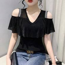 Camiseta negra de verano para mujer, con hombros descubiertos, sexy, con diamantes, informal, estilo Y2K, cuello en V, con volantes, ropa de calle para mujer. - Negro - Ver 1